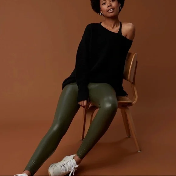 OFFLINE By Aerie Real Luxe Faux Leather Legging Olive NWT Small and Medium - Picture 5 of 14